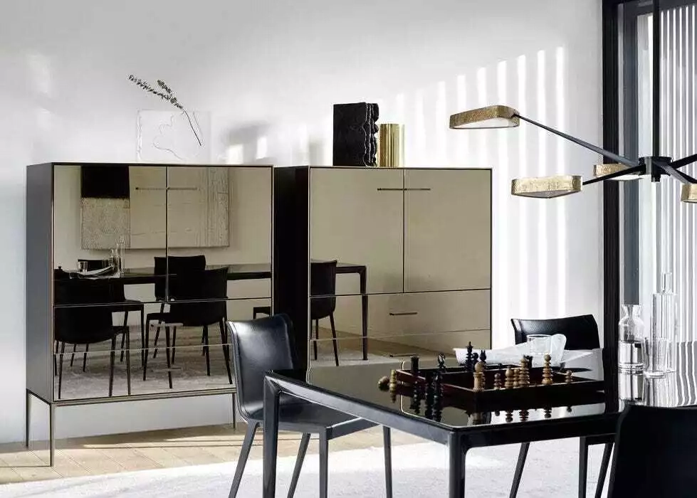 Krzesło B&B Italia Charlotte