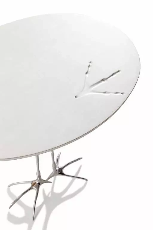 Niski stolik Cassina Traccia