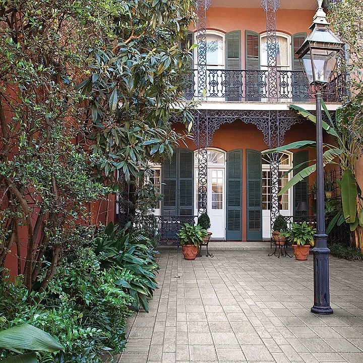 CIR BOURBON STREET 20X20 1049582