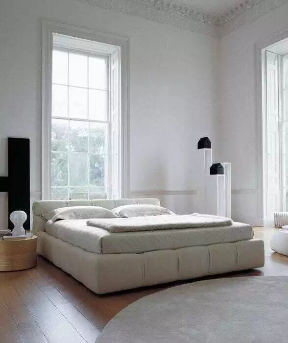 Łóżko B&B Italia Tufty-Łóżko