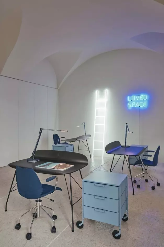 Schreibtisch Kartell Earl