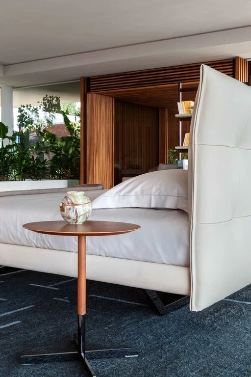 Bed Linen Poltrona Frau Riomaggiore