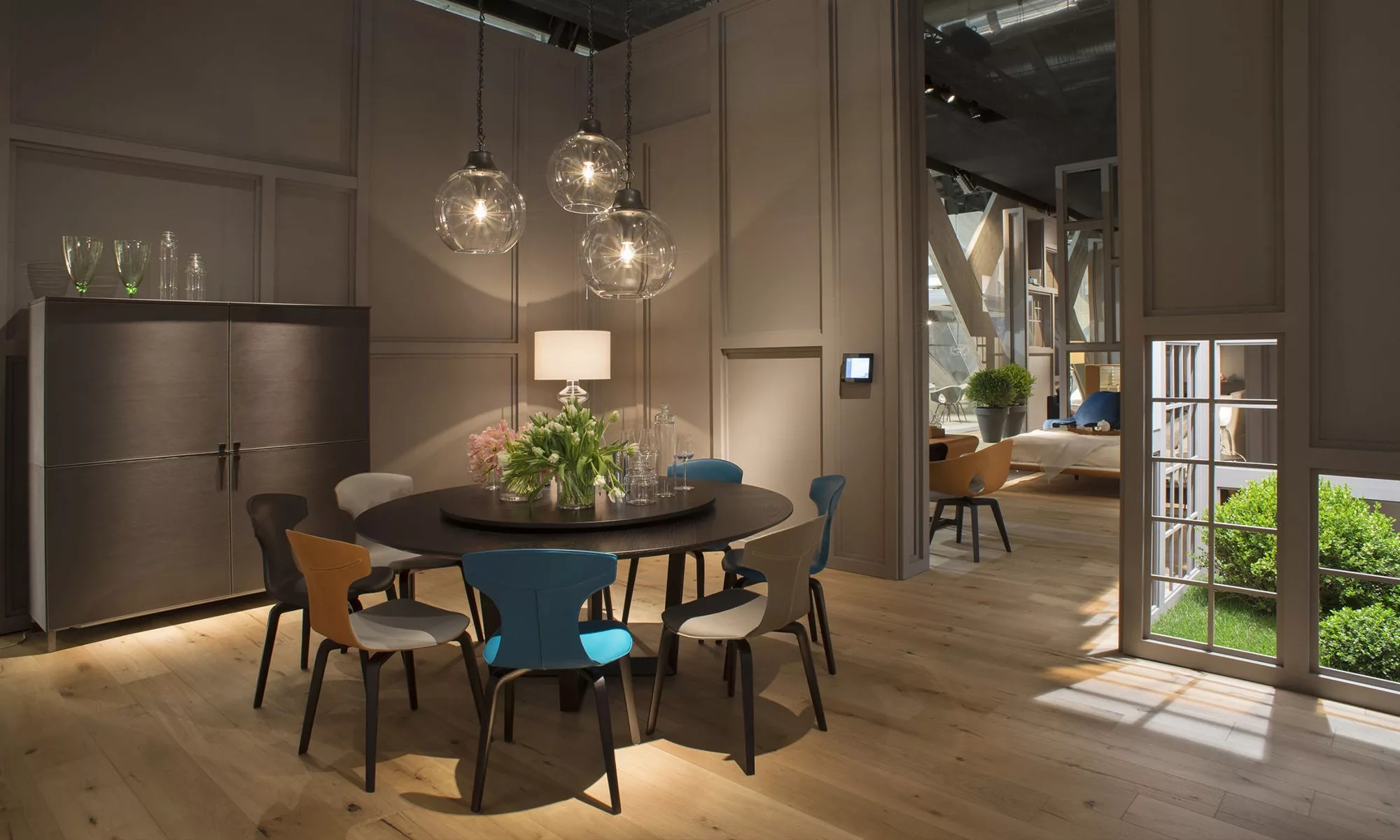 Bolero Round table with Lazy Susan Poltrona Frau