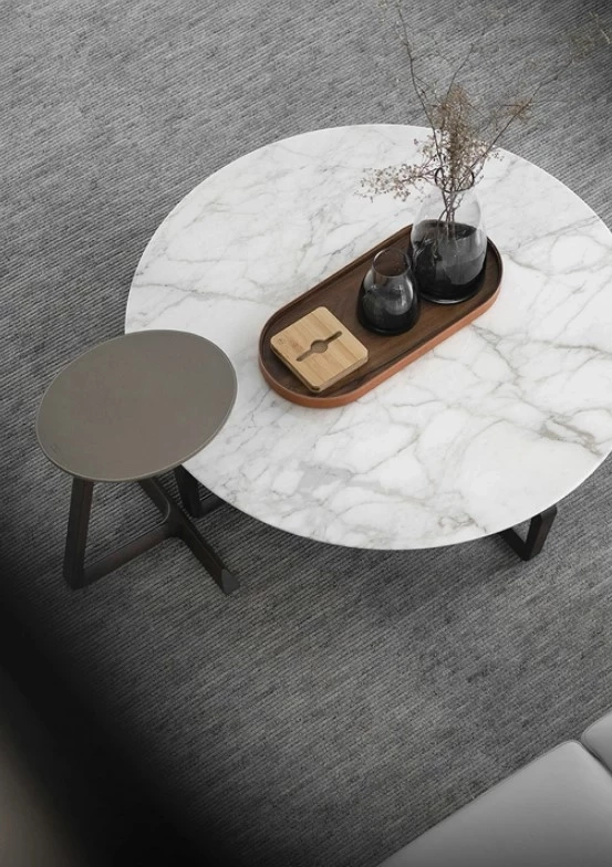 Fidelio Petite table Elliptical Poltrona Frau