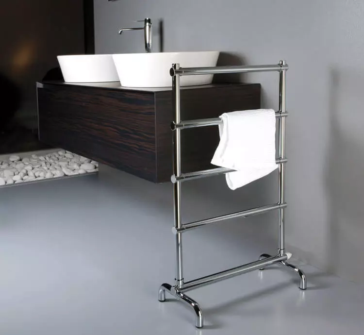 Electric heated towel rail Margaroli 556