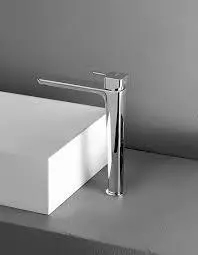 Contemporary Lines King