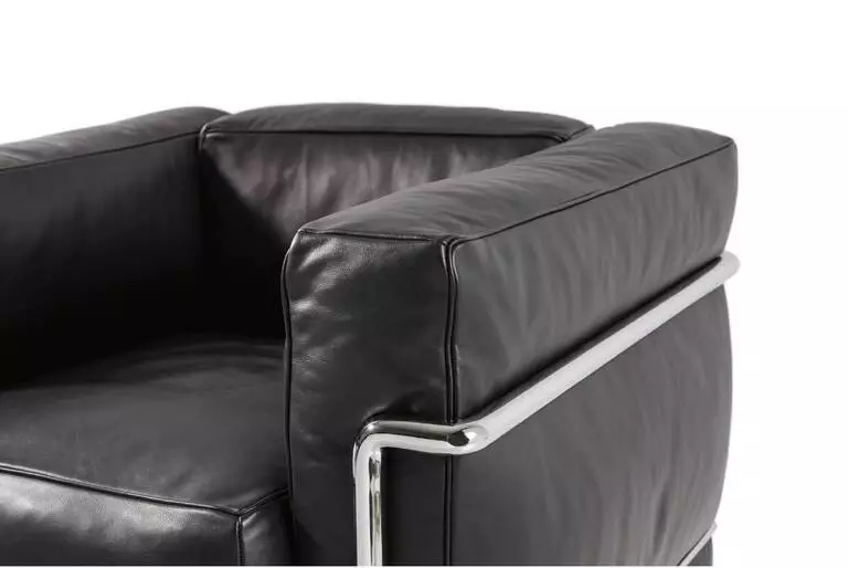 Fauteuil Cassina Lc2 Fauteuil Grand Confort, Petit Modéle