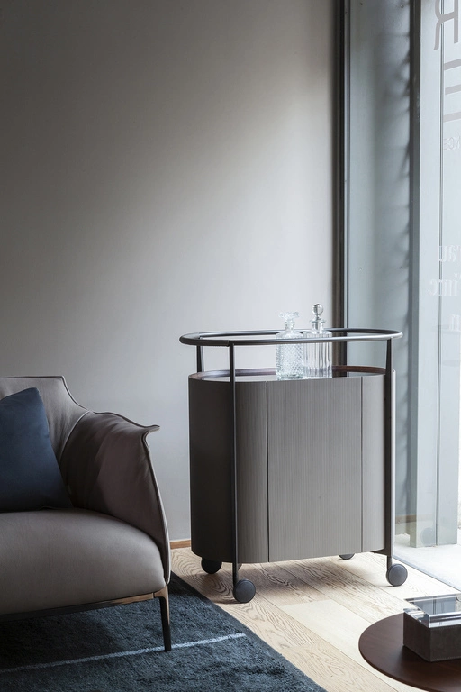 Rollwagen Poltrona Frau Mi