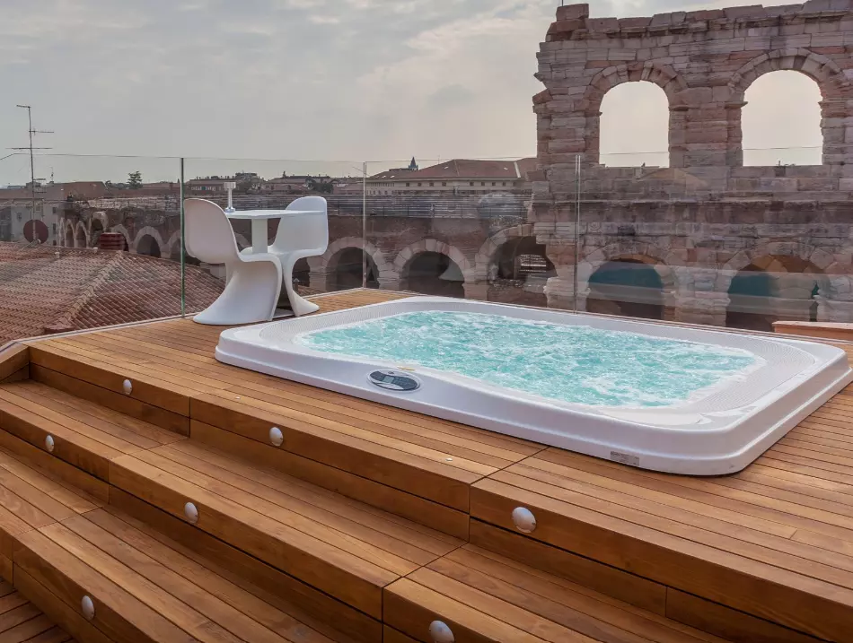 Wanna Jacuzzi Profile Pro