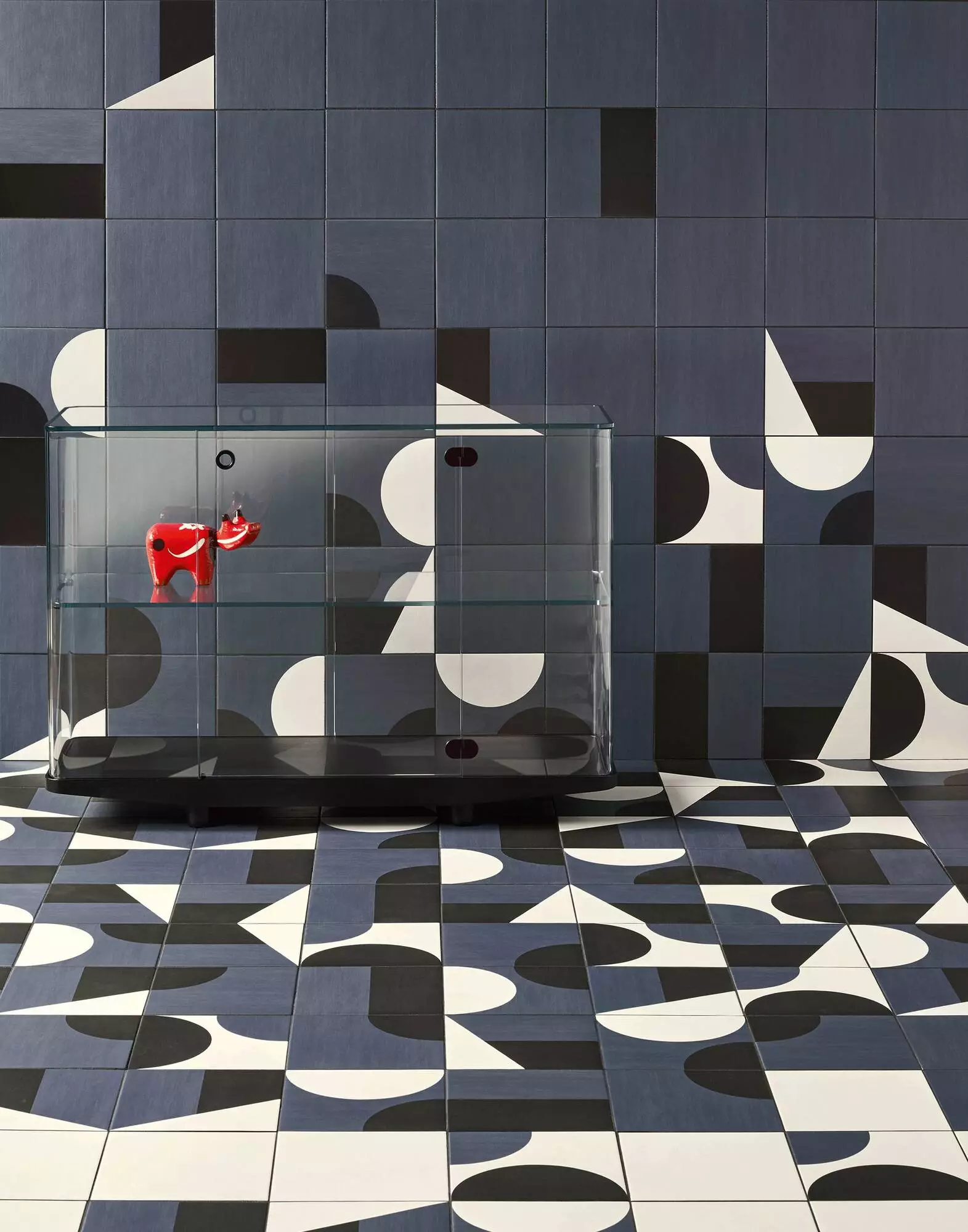 Mutina Puzzle Comb Edge Smoke 25X25 BOZED55