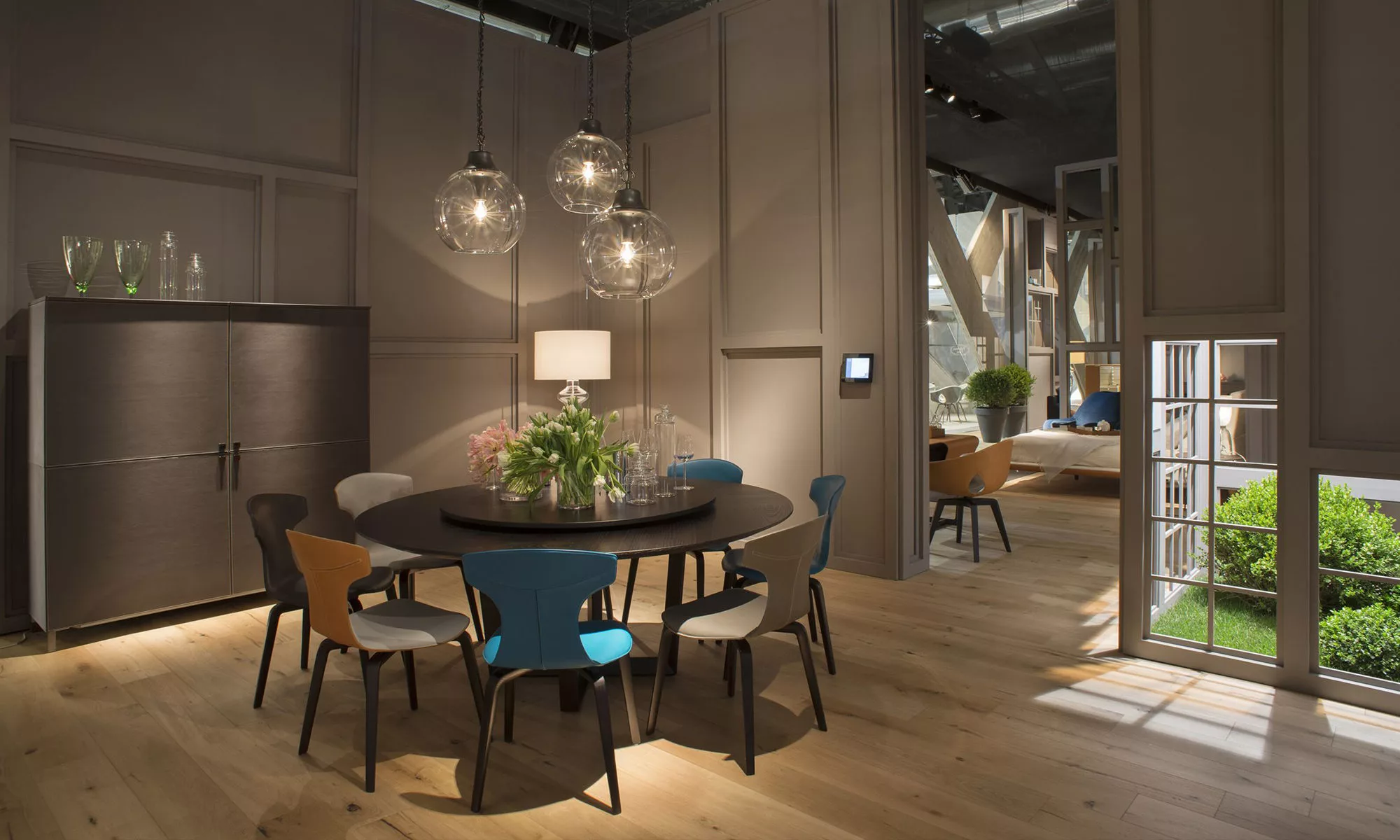 Bolero Round table with Lazy Susan Poltrona Frau