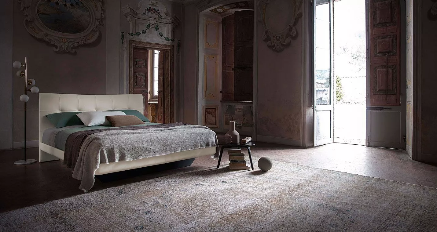 Bett Poltrona Frau Aurora Due